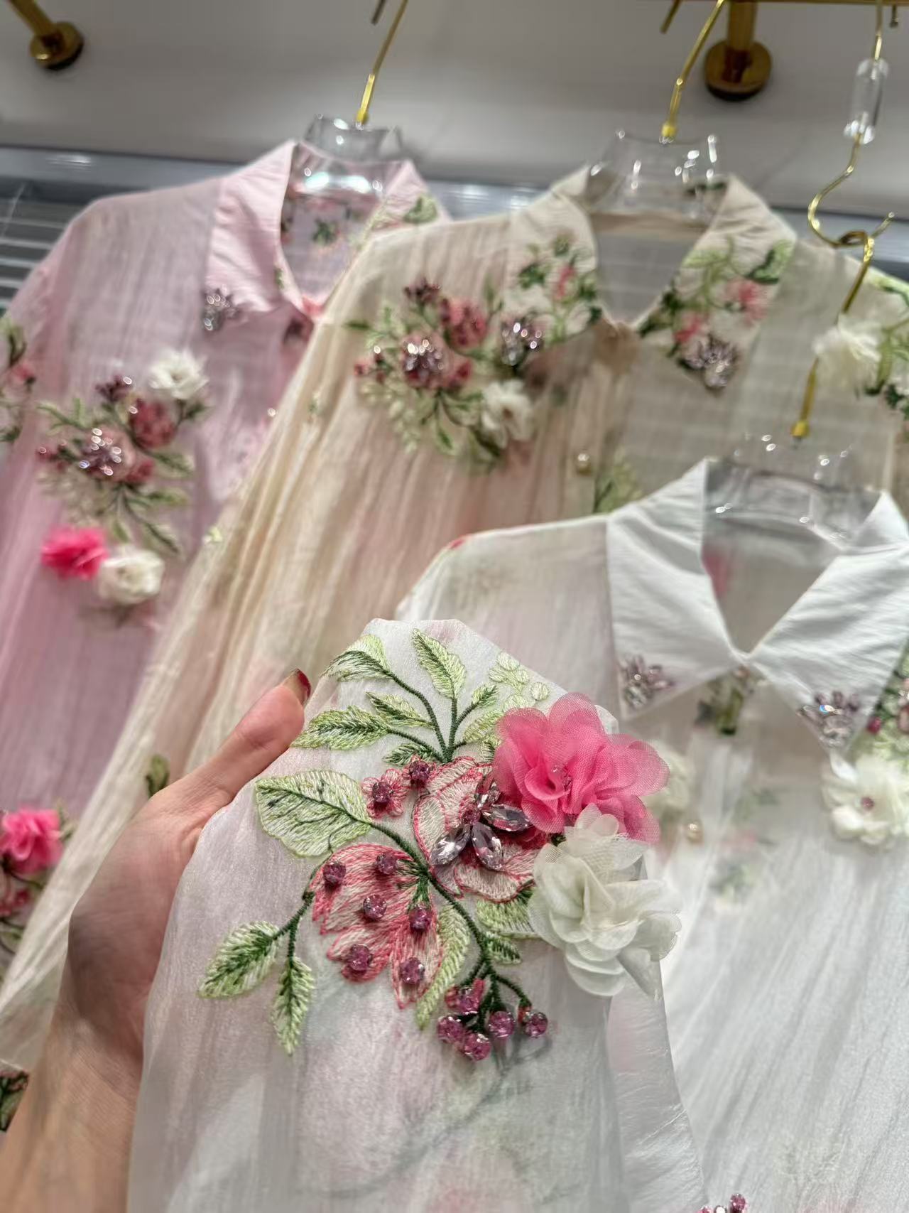 Luxe stijl bloemen borduurwerk - Luxury Lifestyle Women recensie en prijs