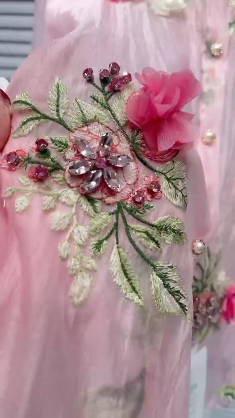 Luxe stijl bloemen borduurwerk - Luxury Lifestyle Women recensie en prijs