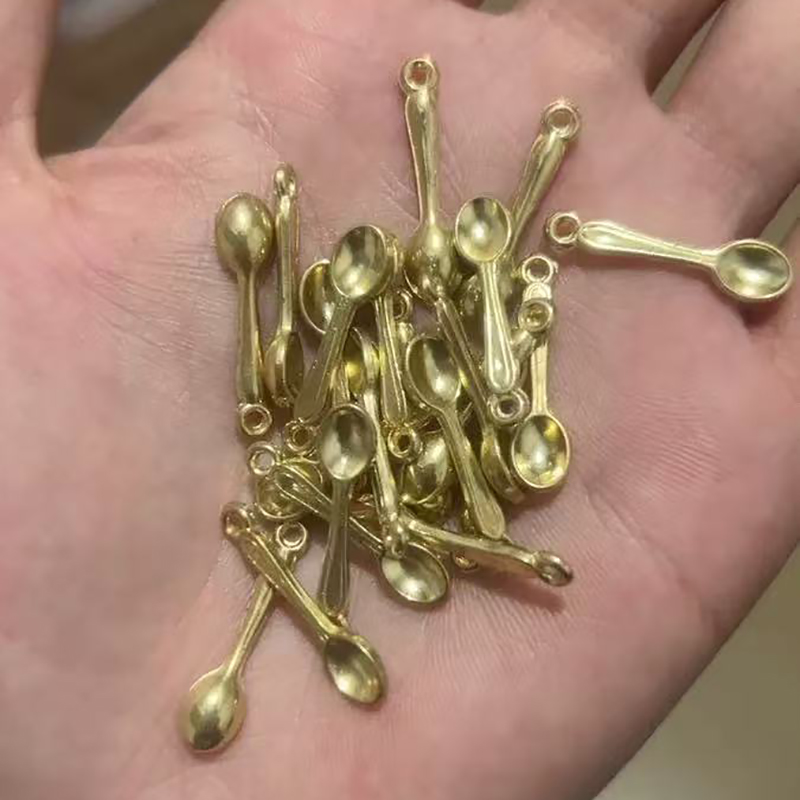 100 stuks kleine lepel charme  - Gold Cutlery Flatware recensie en prijs