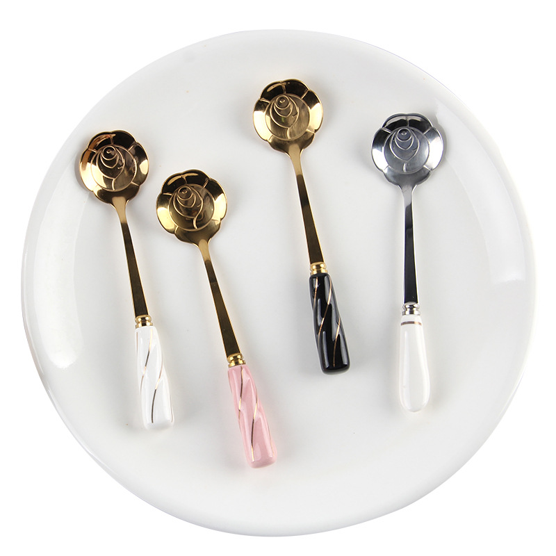 Tafelgerei Koffie Roeren Lepel - Gold Cutlery Flatware recensie en prijs