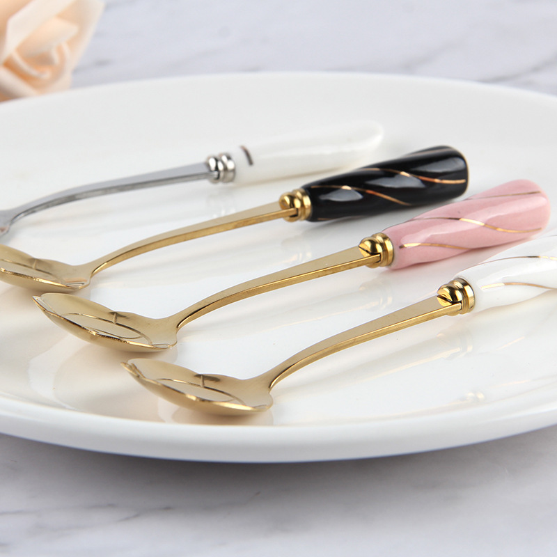 Tafelgerei Koffie Roeren Lepel - Gold Cutlery Flatware recensie en prijs